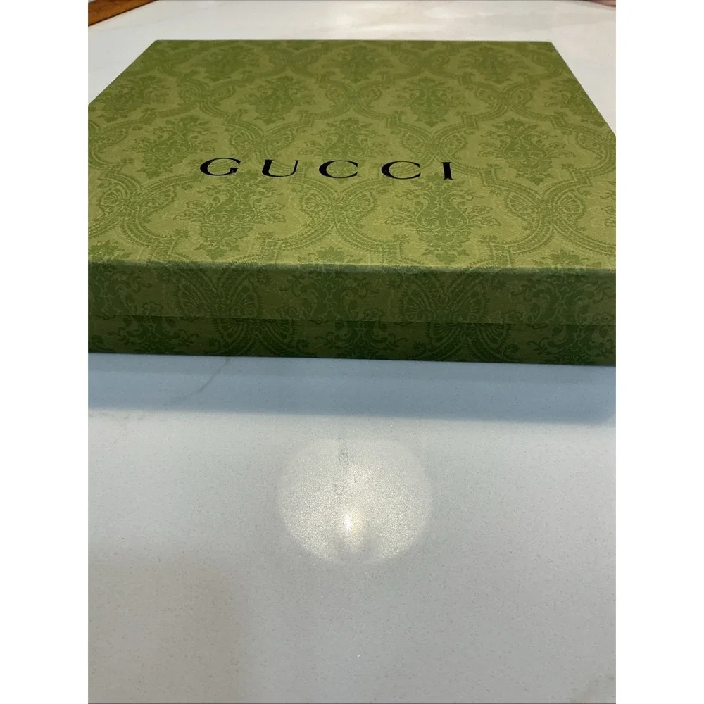 Gucci like new